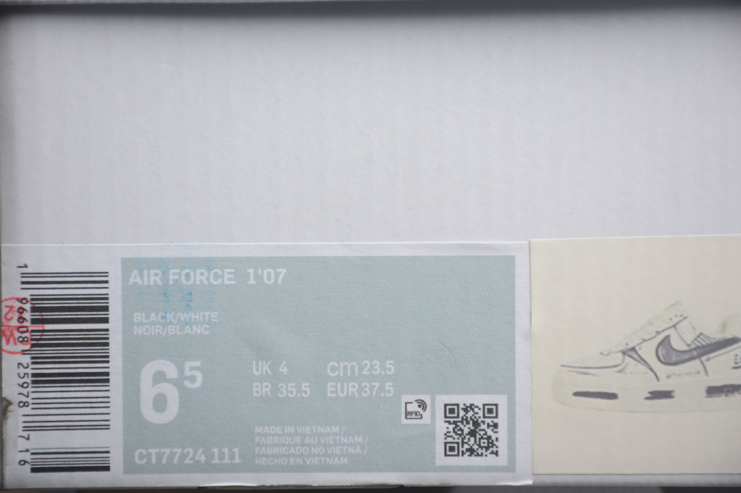 AF1 Black White